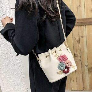 Floral bucket shoulder purse bag with chain